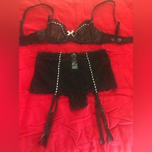 Forever 21 lingerie set